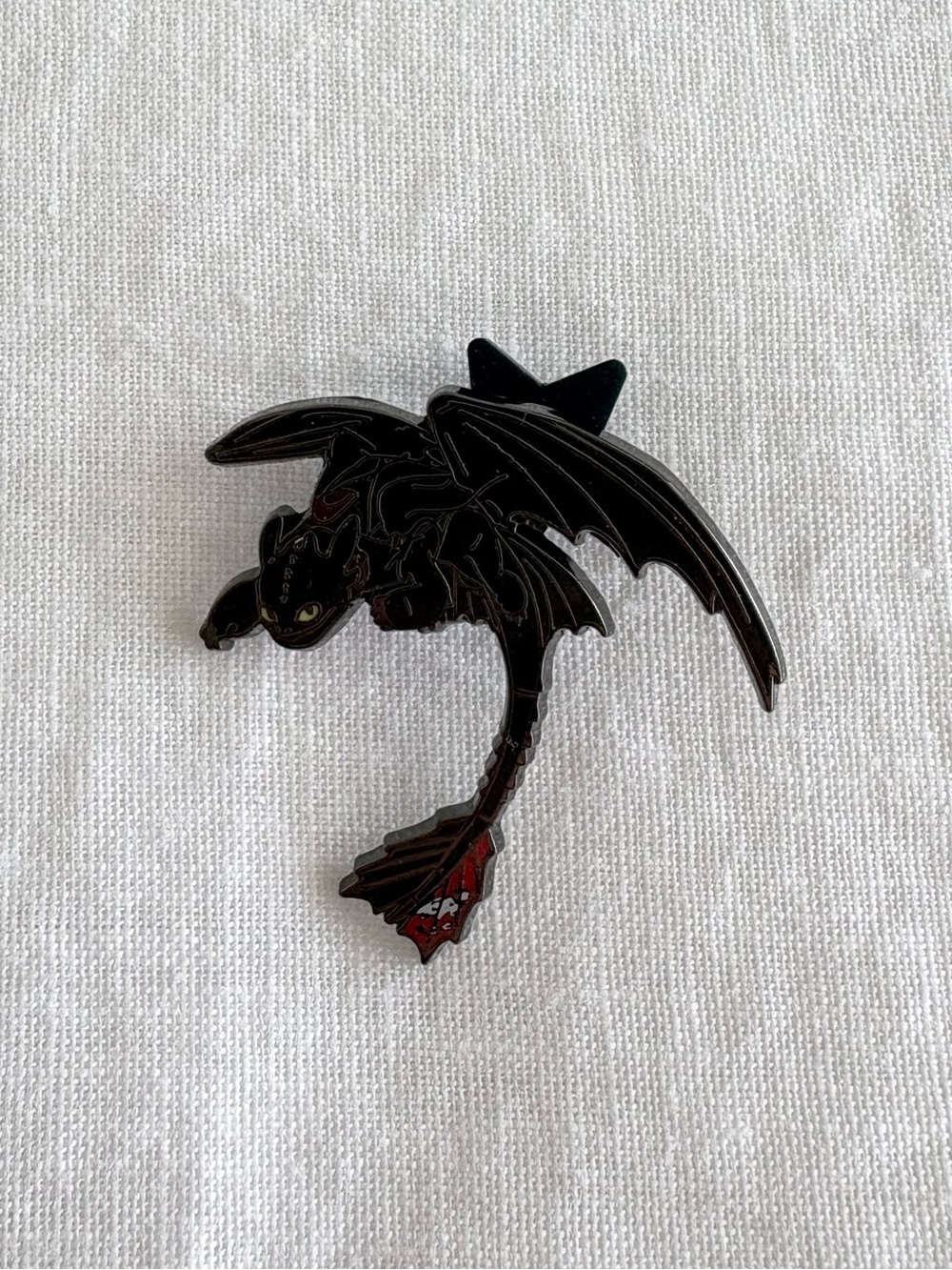 Universal Studios How to Train Your Dragon Isle of Berk Toothless Pin